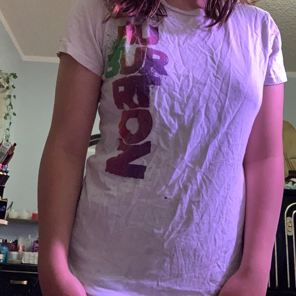 T-shirt‼️💕 - Picture 2 of 4